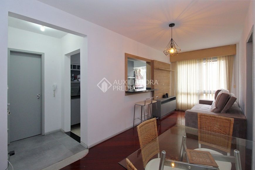 Apartamento para venda possui 62 metros quadrados com 2 quartos em Bela Vista - Porto Alegre - RS