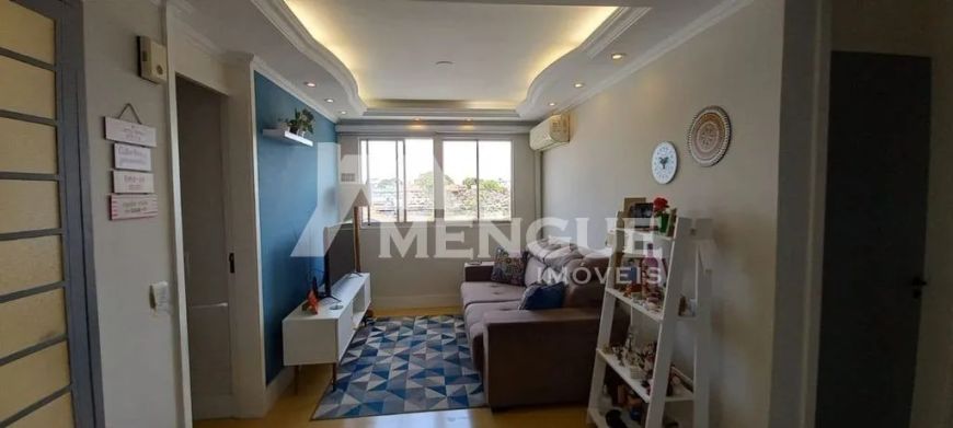 Apartamento com 3 dormitórios e 1 vaga de garagem, à venda no bairro Sarandi em Porto Alegre com 52m