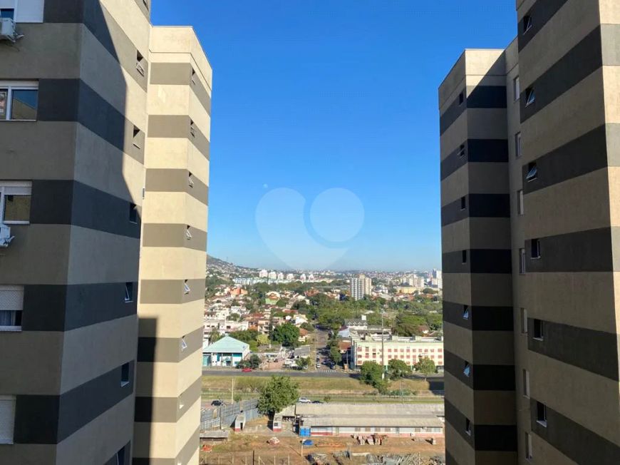 Apartamento com 2 quartos à venda em Jardim Carvalho - RS