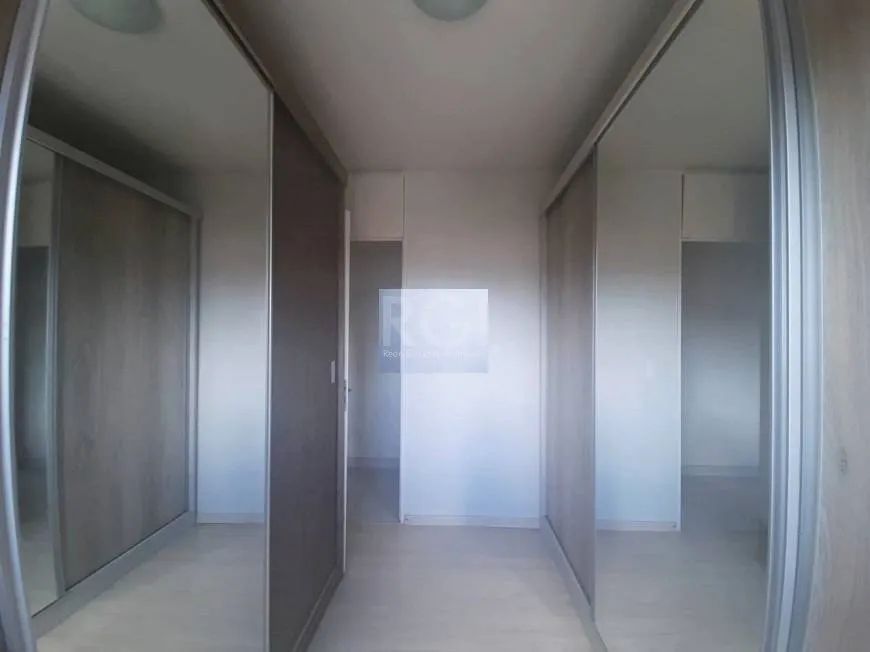Apartamento 3 dormitórios, sendo 1 suíte, 67 m² privativos, living para 2 ambientes com sacada, cozi