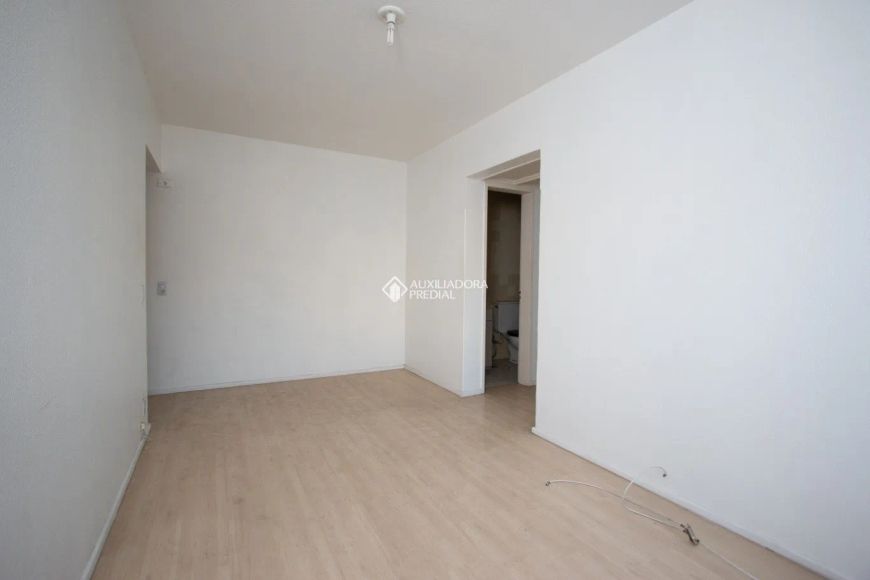 Apartamento à venda no bairro Partenon com 58 m² e 2 dormitórios/quartos disponíveis