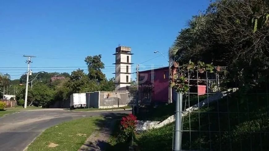 Casa no bairro Belem Novo, 2 dormitorios ,2 salas ,cozinha ,casa bem arejada e ampla,agradavel inver