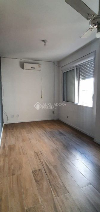 Apartamento à venda no Centro Histórico com 1 dormitório e 40 m² de área útil