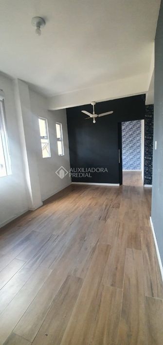 Apartamento à venda no Centro Histórico com 1 dormitório e 40 m² de área útil