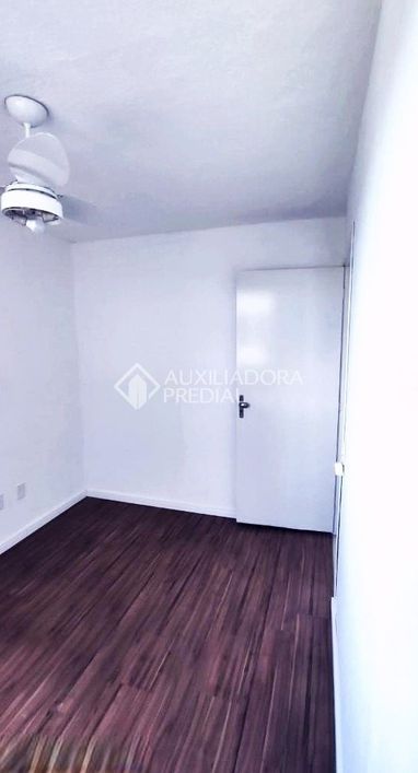 Apartamento à venda no bairro Sarandi com 41 m² e 2 dormitórios/quartos disponíveis.