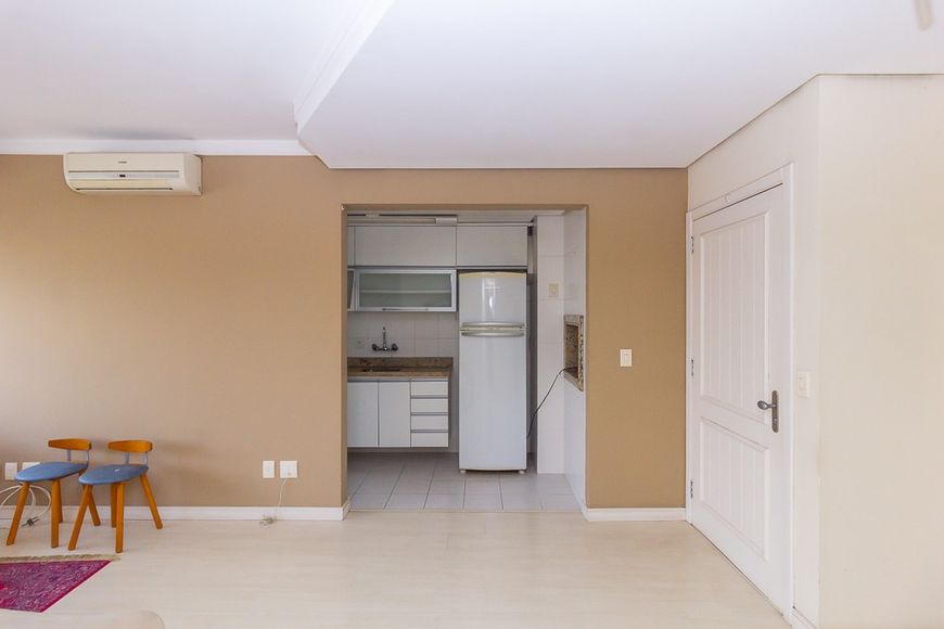 Apartamento à venda na Cidade Baixa com 63 m² e 2 dormitórios/quartos disponíveis
