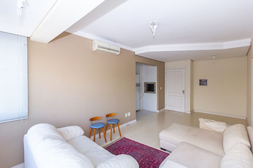 Apartamento à venda na Cidade Baixa com 63 m² e 2 dormitórios/quartos disponíveis