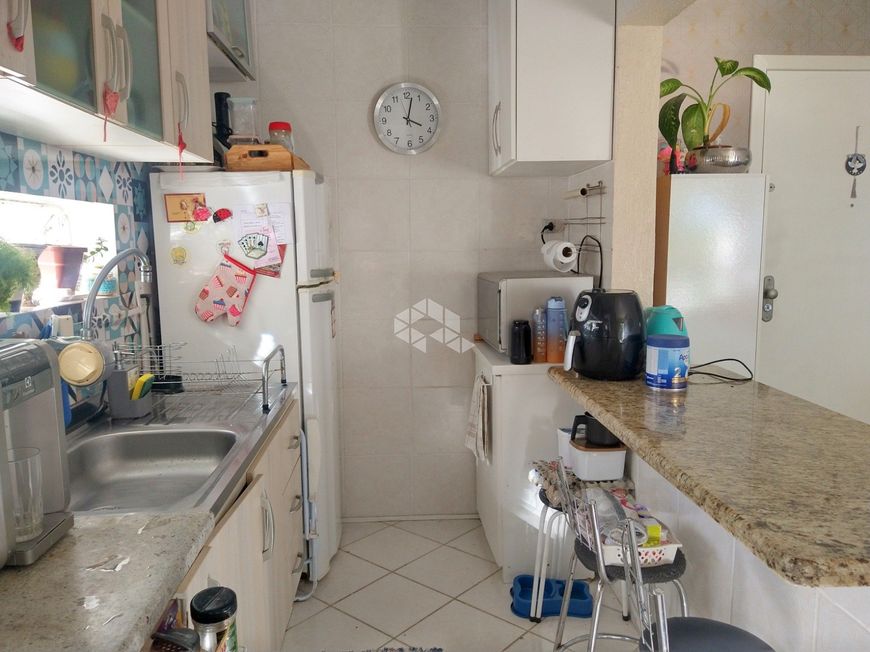 Apartamento com 60 m² , 2 dormitórios, uma vaga no bairro Nonoai.