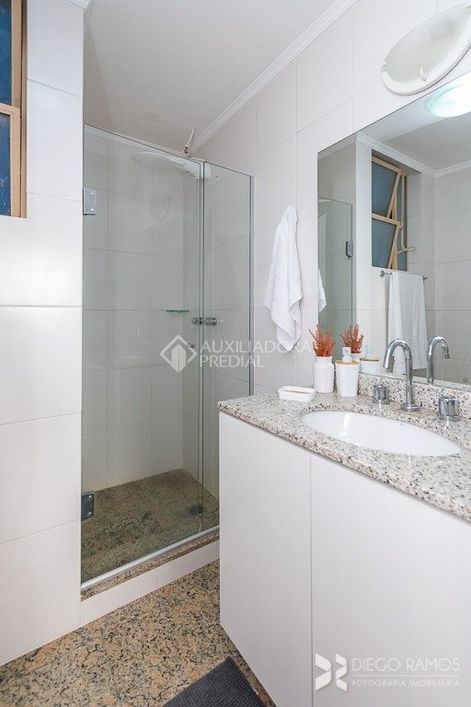 Apartamento à Venda no Centro Histórico: 1 dormitório e 28 m² disponíveis.