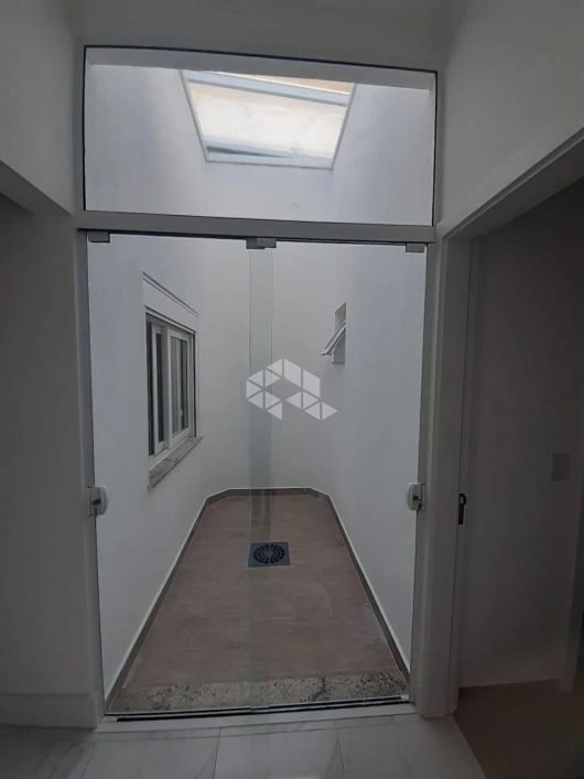 Casa em Condomínio de 03 Dormitórios na Zona Sul de Porto Alegre