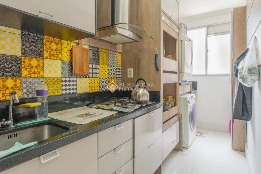 Apartamento no bairro Nonoai