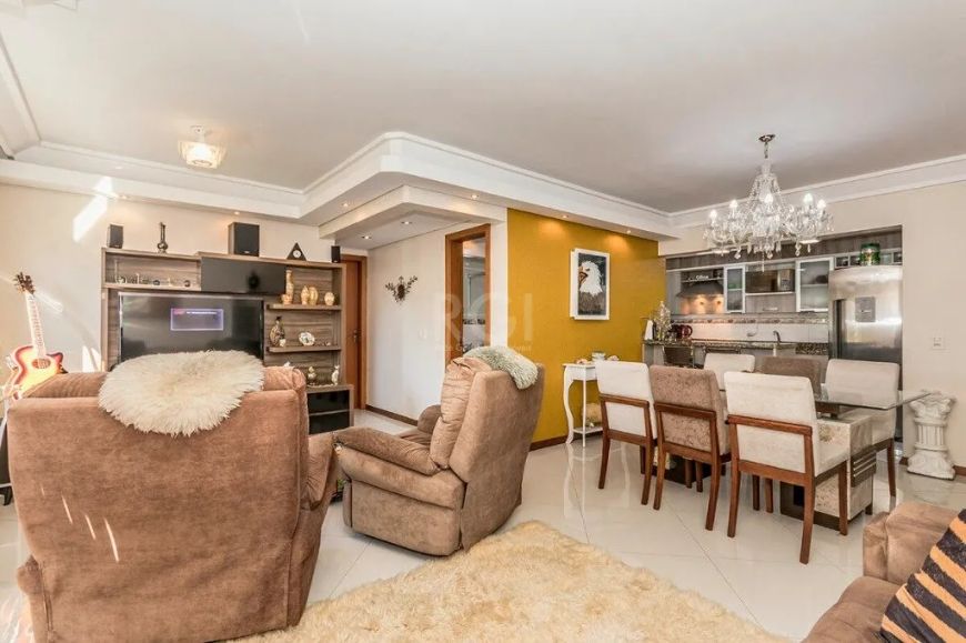 APARTAMENTO DE 3 DORMITÓRIOS -PARTENON - de FRENTE - 73,42 m² - sendo 1 suíte, cozinha, dois banheir