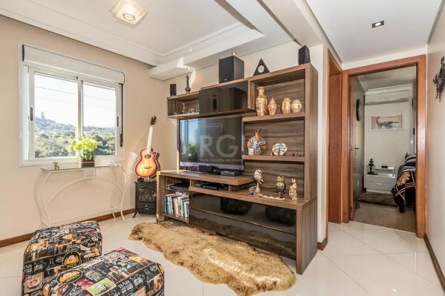 APARTAMENTO DE 3 DORMITÓRIOS -PARTENON - de FRENTE - 73,42 m² - sendo 1 suíte, cozinha, dois banheir