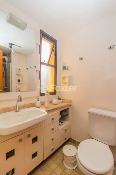 Imóvel com 57 metros quadrados e 2 quartos em Petrópolis - Porto Alegre - RS