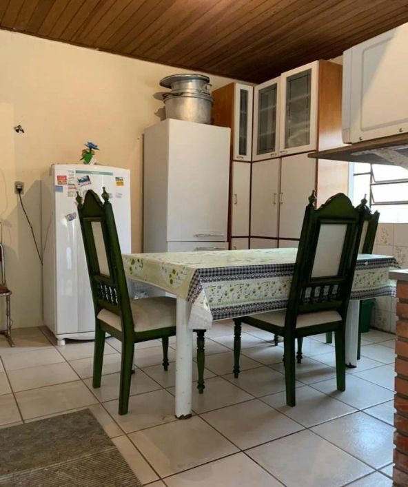 Casa em Rua Josué Costalunga - Cavalhada - Porto Alegre/RS