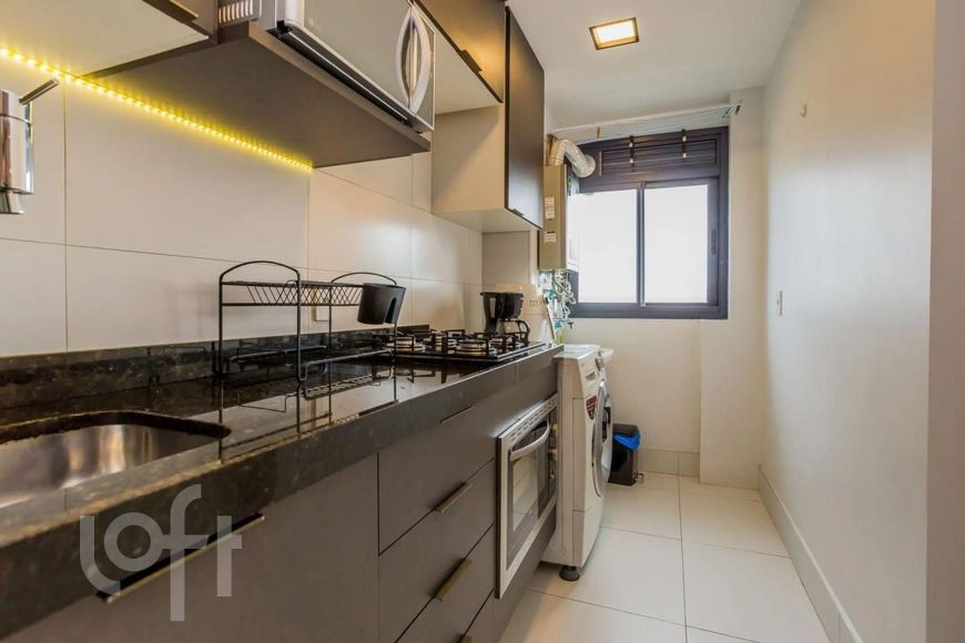 Imóvel para venda com 58 m² com 2 quartos no Bairro Azenha - Porto Alegre - RS