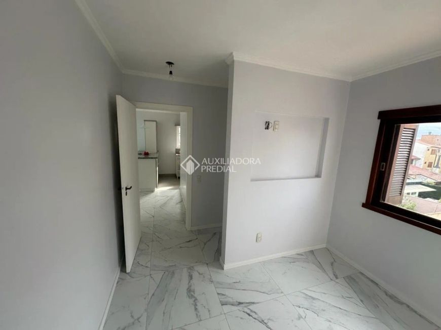 Apartamento à Venda no Jardim Itu - Porto Alegre 1 quarto vaga dupla