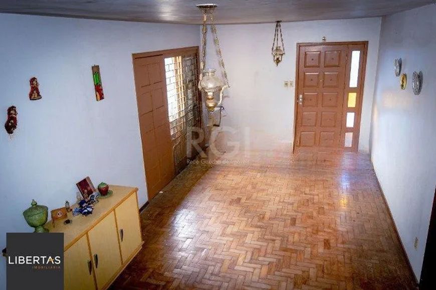 Casa 4 dormitórios à venda Chácara das Pedras Porto Alegre/RS