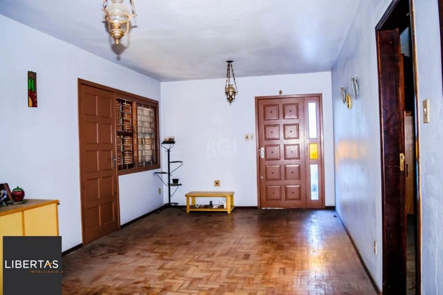 Casa 4 dormitórios à venda Chácara das Pedras Porto Alegre/RS