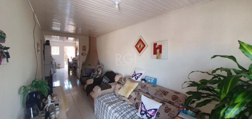 Casa para Venda - 75m², 2 dormitórios, 1 vaga - Hípica
