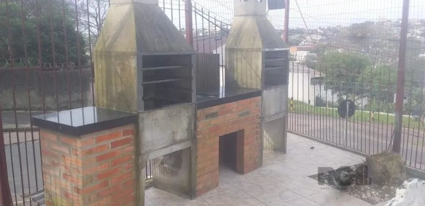 Bela cobertura de frente, com 2 dormitórios amplos e bem arejados e ensolarados com uma linda vista