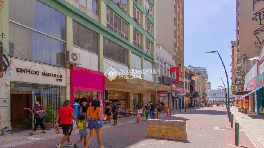 Apartamento à venda no Centro Histórico com 25 m² e 1 dormitório/quarto disponível