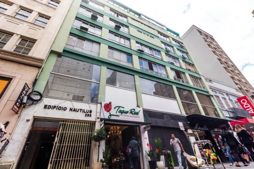 Apartamento à venda no Centro Histórico com 25 m² e 1 dormitório/quarto disponível