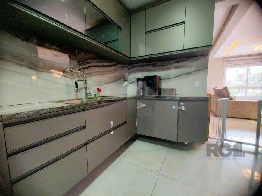 Casa com 3 dormitórios no bairro hípica