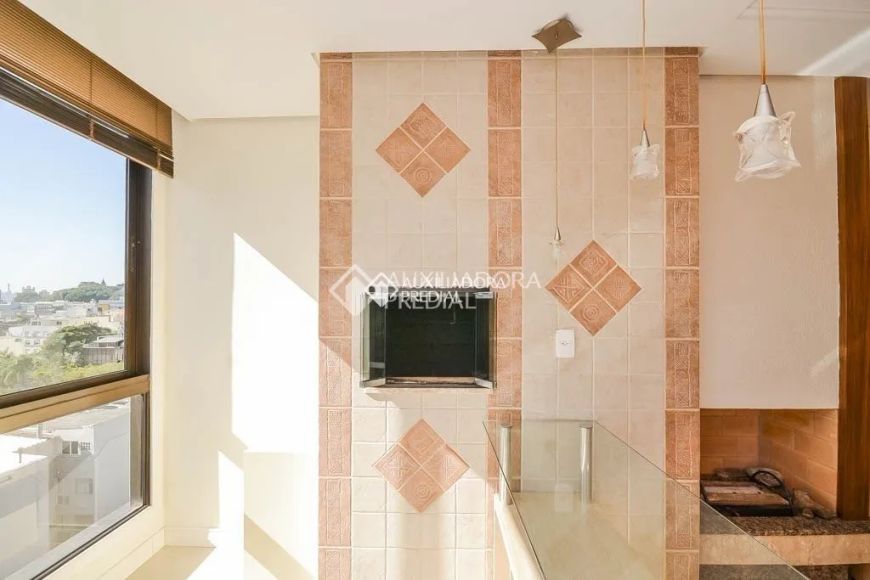 Apartamento à venda no Menino Deus - 80m² com 2 dormitórios/quartos disponíveis
