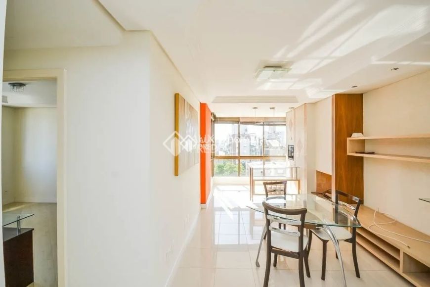 Apartamento à venda no Menino Deus - 80m² com 2 dormitórios/quartos disponíveis
