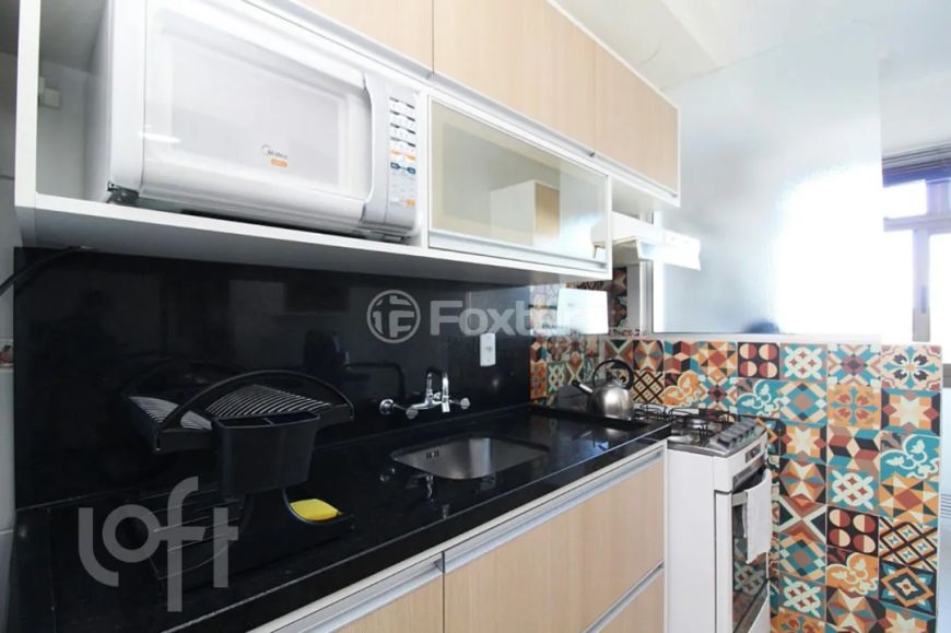Apartamento à venda Rua Taveira Júnior, Nonoai - Porto Alegre