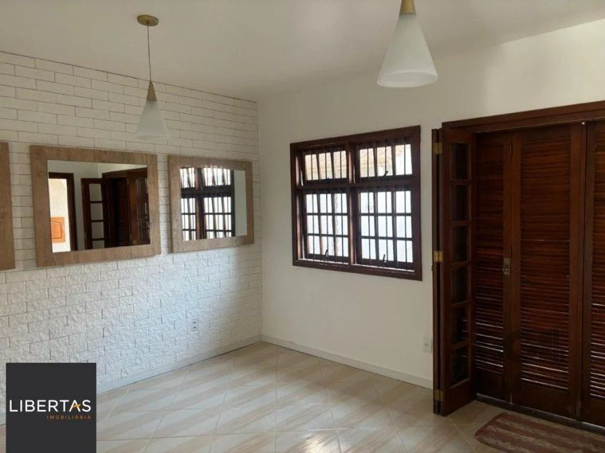 Casa Condominio no bairro Guarujá de 3 dormitórios 1 vaga DESOCUPADA