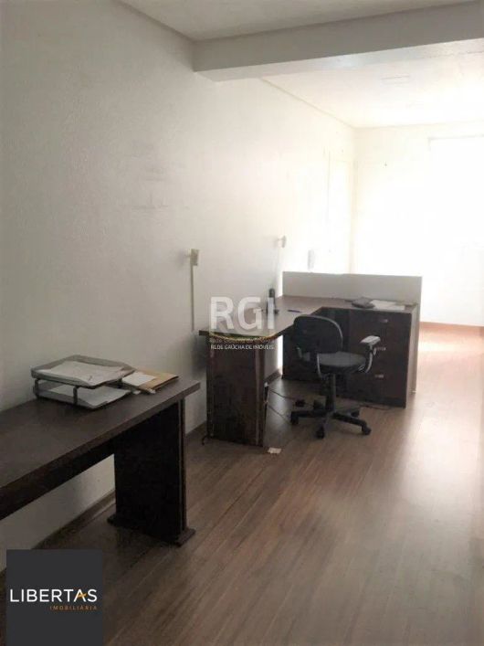 Conjunto / Sala com 40m² no bairro Floresta