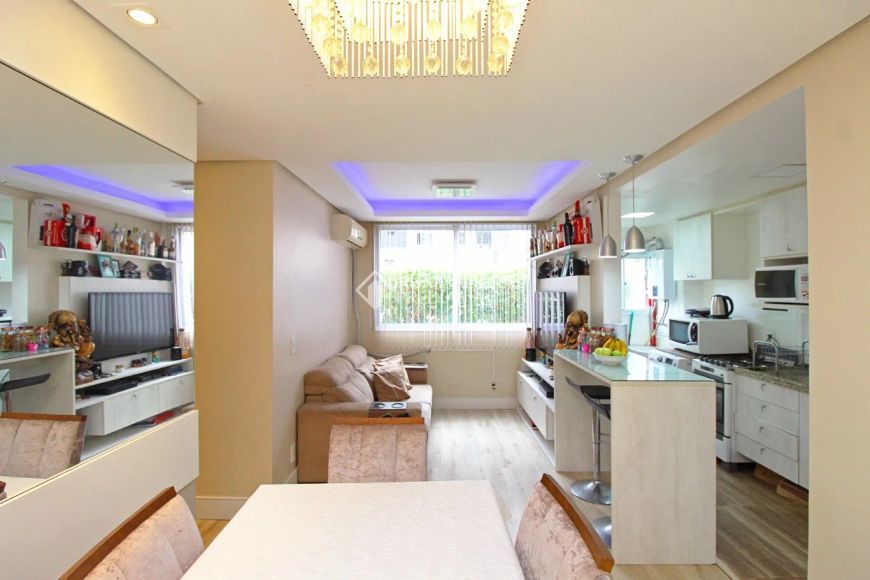 Apartamento de 2 dormitórios na Cavalhada.
