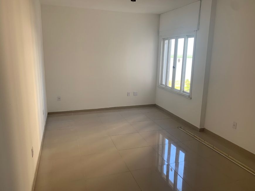 PARCELO DIRETO EM 60 vezes - Sala Comercial com 26 m2 priv. TODA REFORMADA