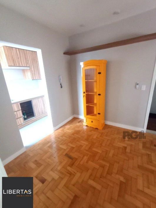 Apartamento no Partenon de 1 dormitório e vaga