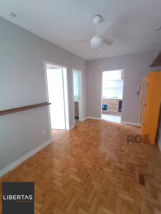 Apartamento no Partenon de 1 dormitório e vaga