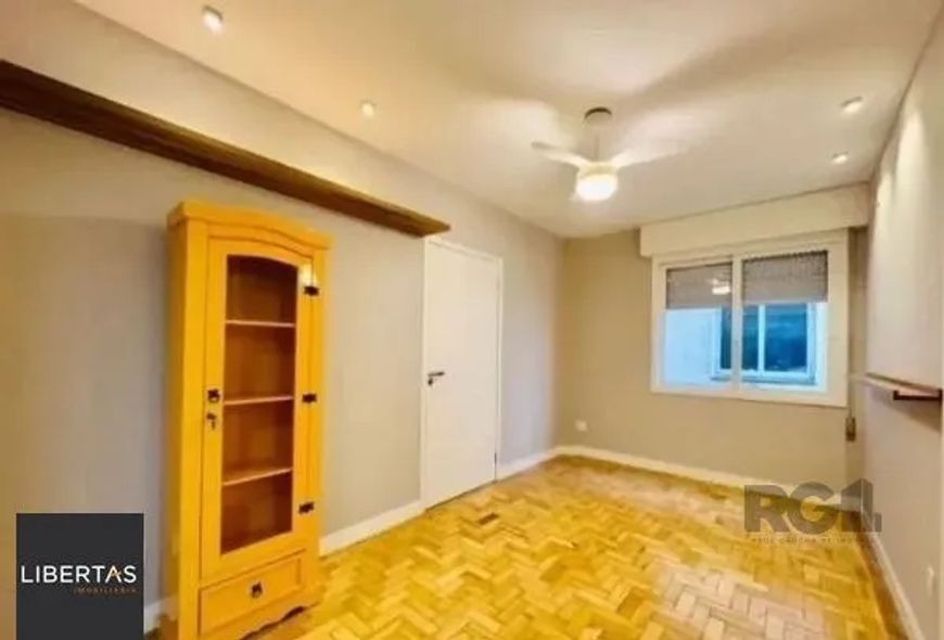 Apartamento no Partenon de 1 dormitório e vaga
