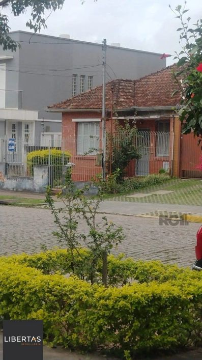 Casa 3 dormitórios à venda Partenon Porto Alegre/RS