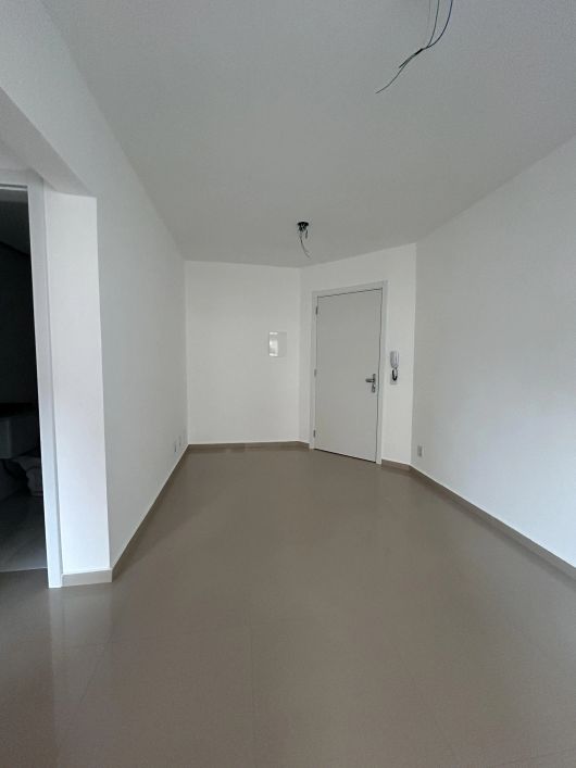 Apartamento pronto para morar 2 quartos sacada com churrasqueira vaga - Cavalhada com elevador