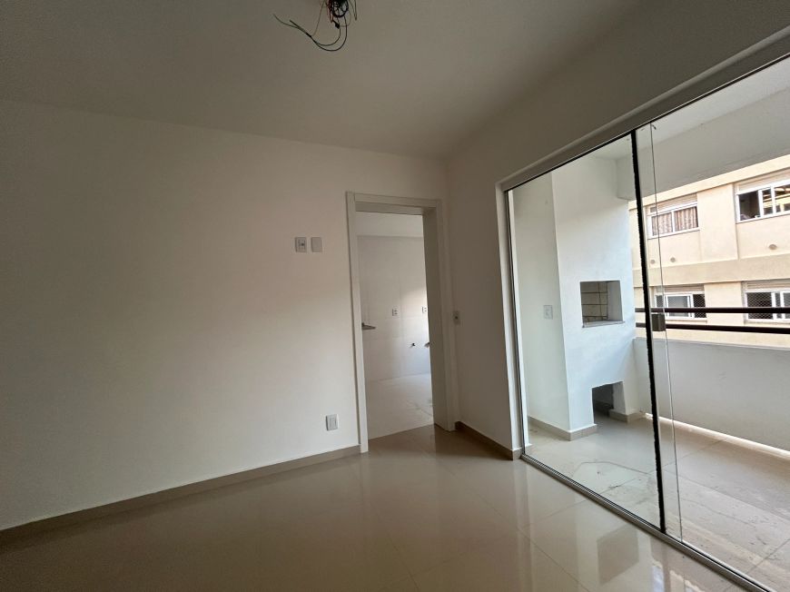 Apartamento pronto para morar 2 quartos sacada com churrasqueira vaga - Cavalhada com elevador