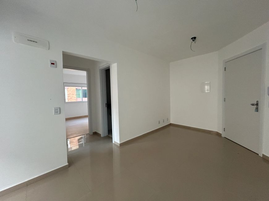 Apartamento pronto para morar 2 quartos sacada com churrasqueira vaga - Cavalhada com elevador