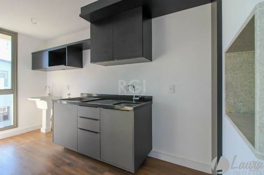 Apartamento para Venda - 71m², 2 dormitórios, sendo 1 suites, 1 vaga - Centro Hi