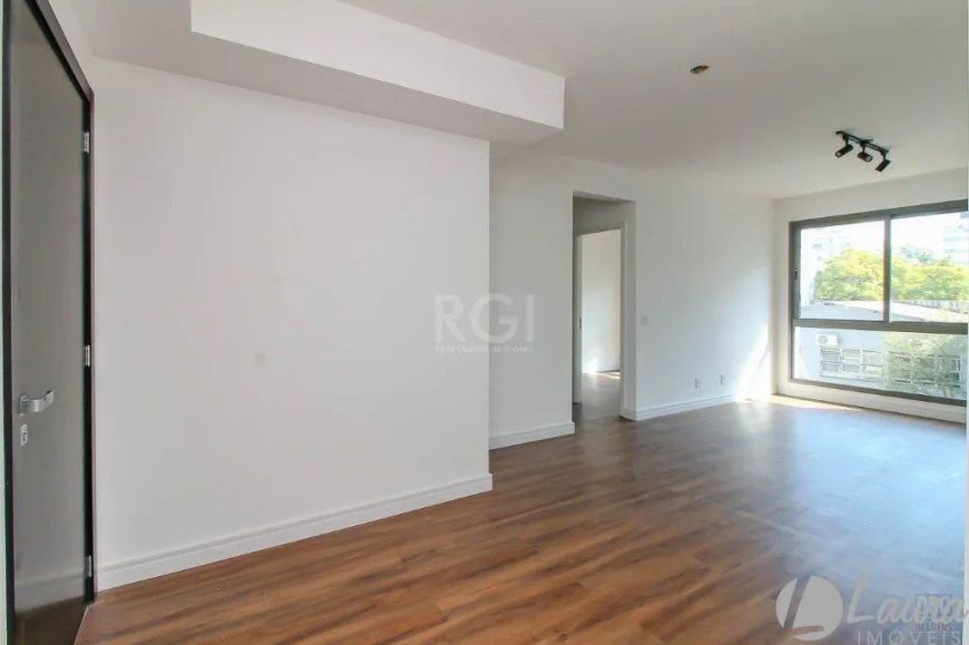 Apartamento para Venda - 71m², 2 dormitórios, sendo 1 suites, 1 vaga - Centro Hi