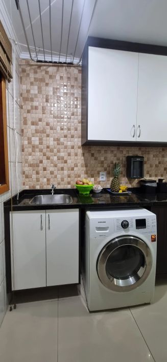 Apartamento para venda possui 50 metros quadrados com 2 quartos