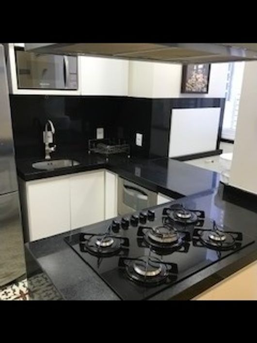 Apartamento 2 dormitórios, com 120 m2. Aceito imóvel menor valor no bairro.
