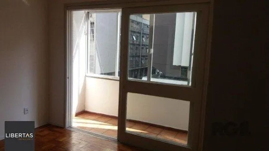 Apartamento 02 dormitórios a venda no bairro Centro Histórico