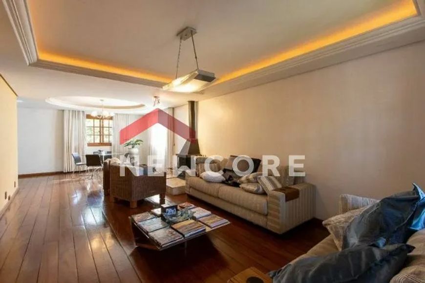 Casa em Avenida São Sebastião - Nonoai - Porto Alegre/RS