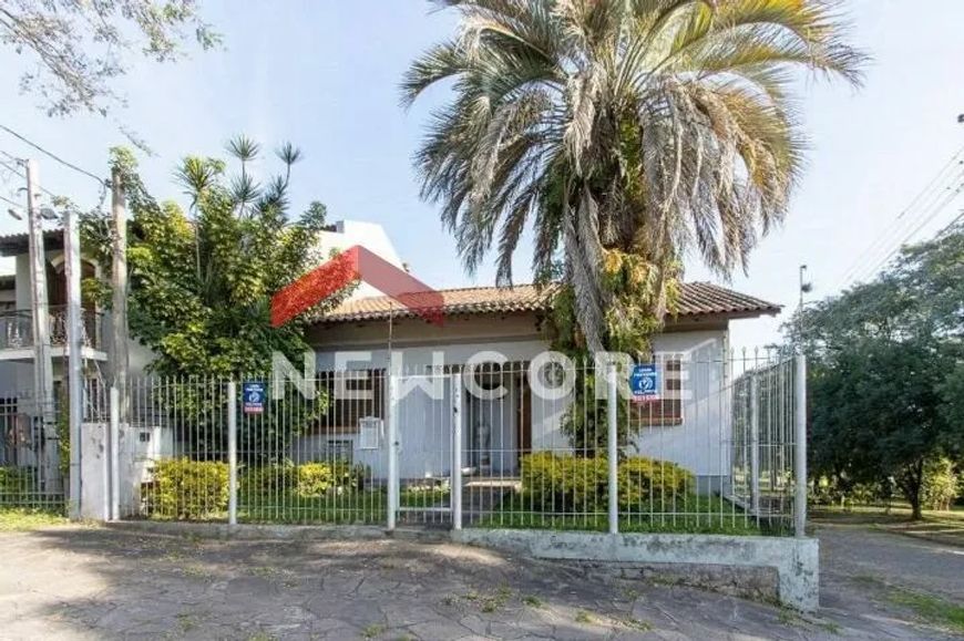 Casa em Avenida São Sebastião - Nonoai - Porto Alegre/RS
