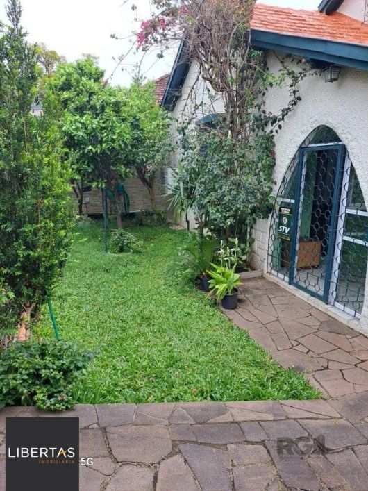 CASA 3 DORMITPÓRIO NA OSCAR TOLLENS